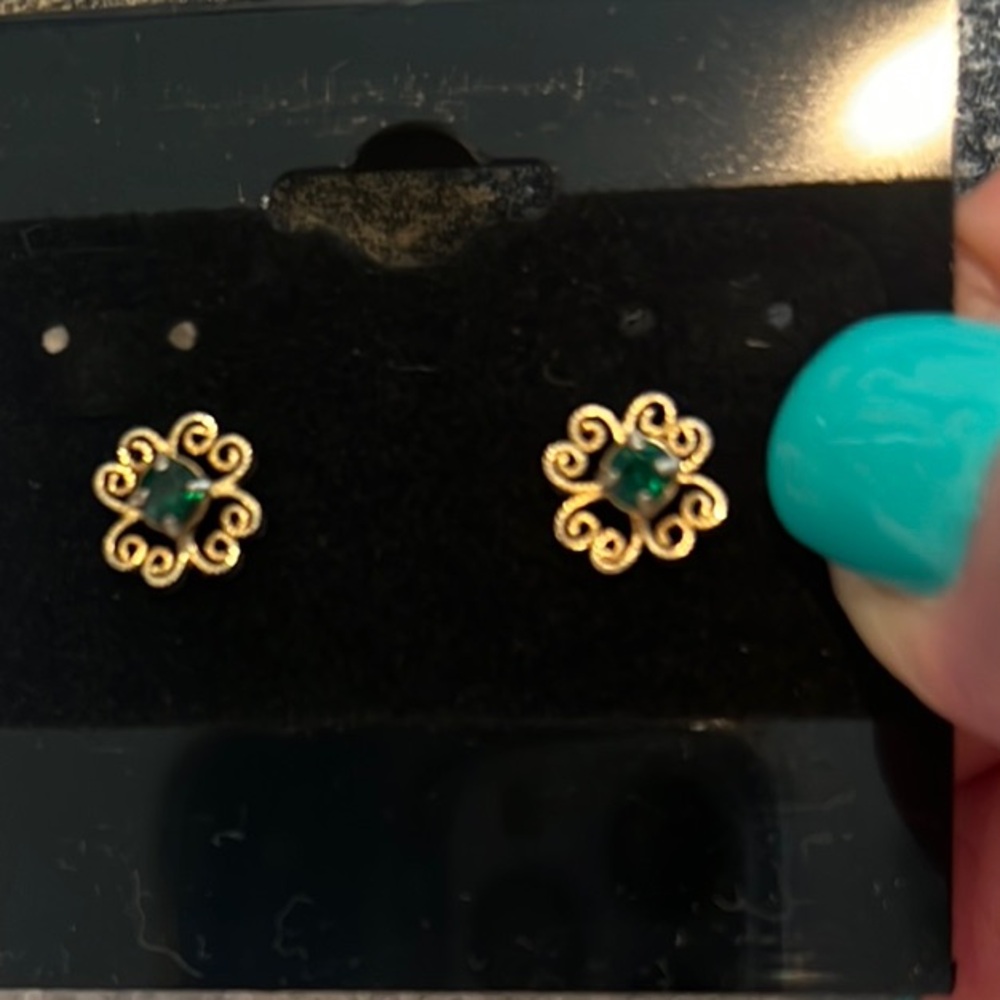 Gold-Toned Filigree Earrings With Green Emerald Gemstone. Very Nice Pair.